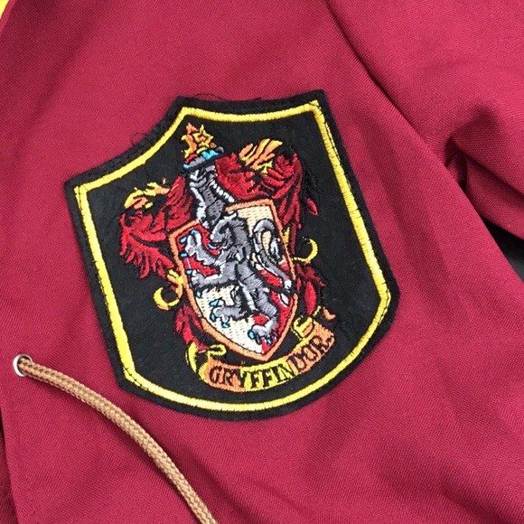 NWT Gryffindor Quidditch Robe - Picture 3 of 8